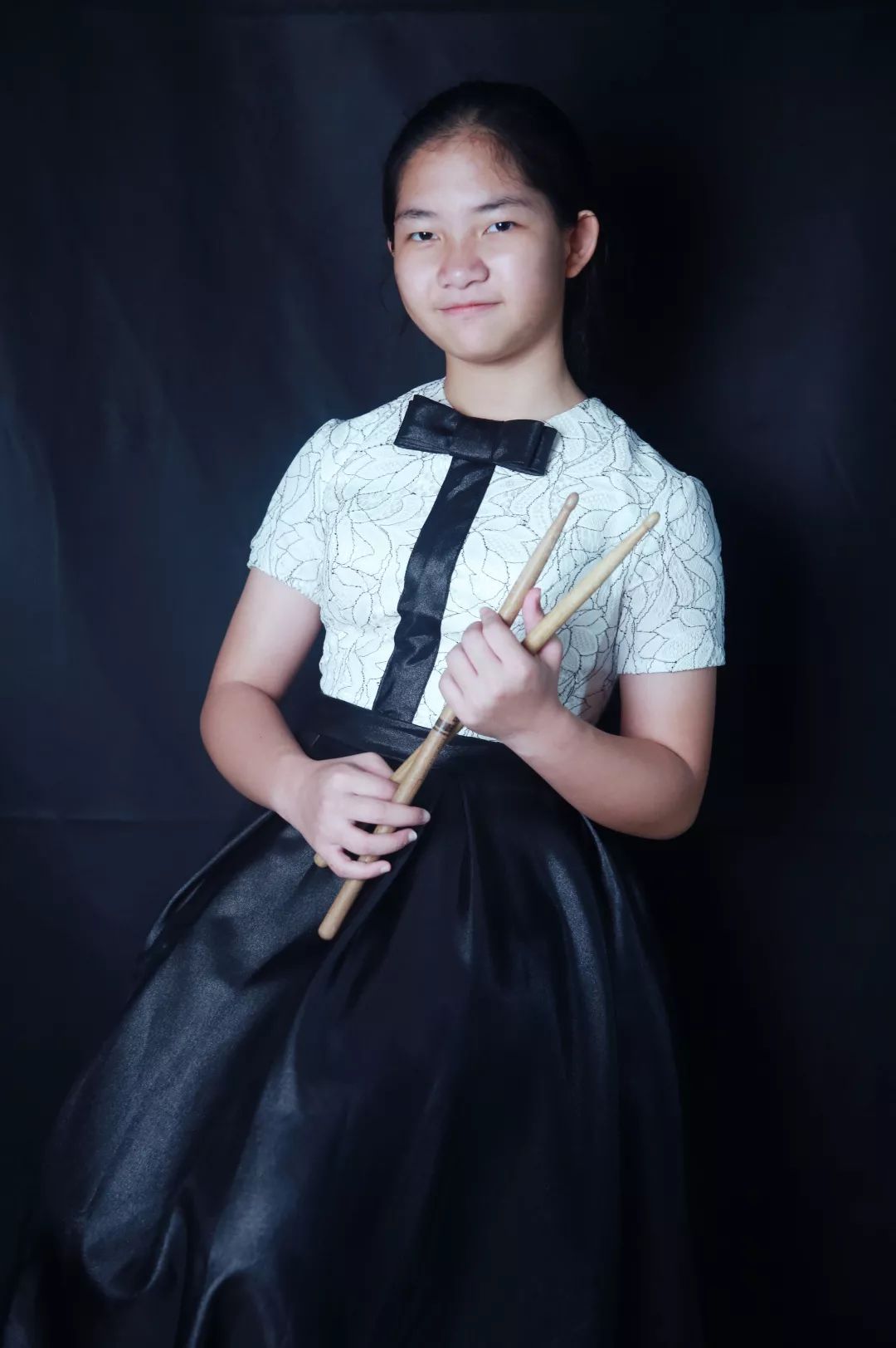 赖润泽                                   谭靖雯音乐之路听见爱